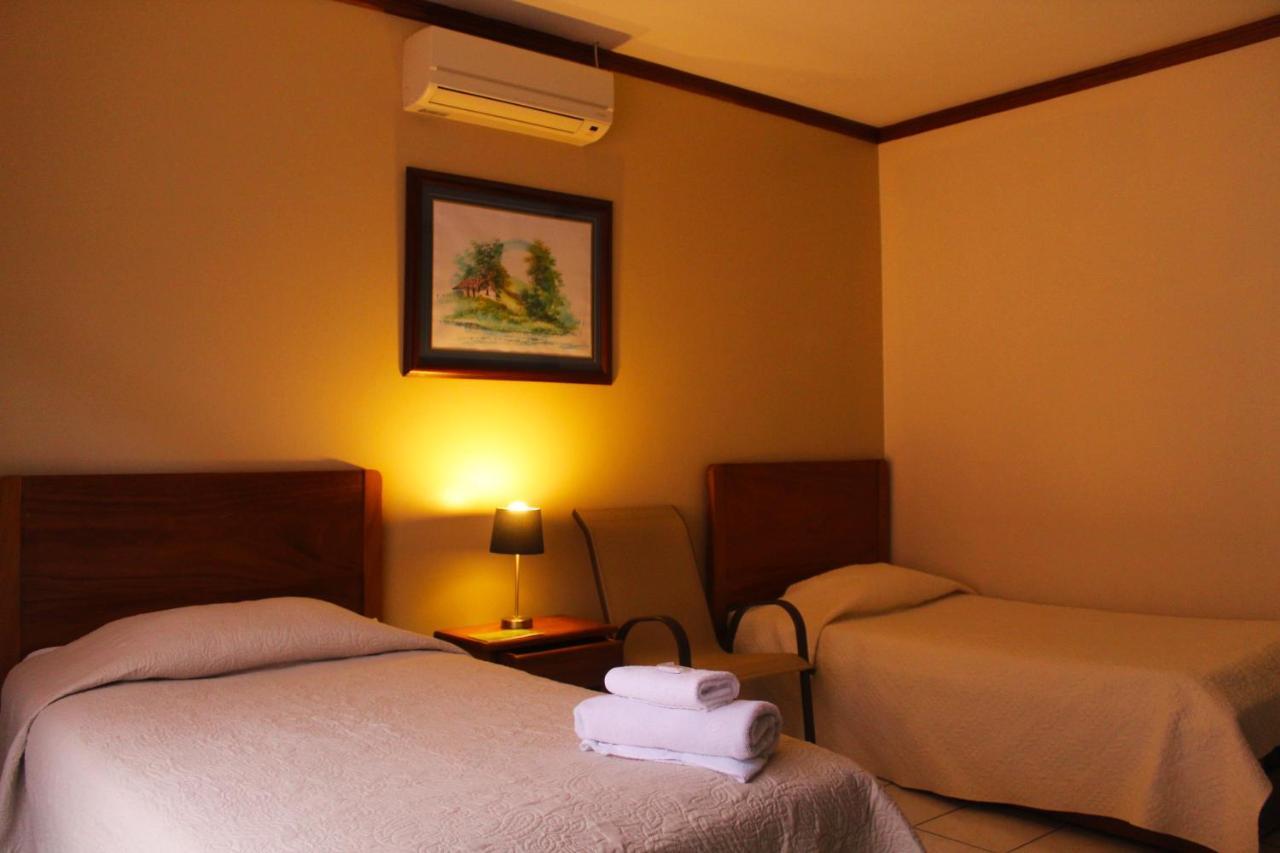 Hotel Guadalupe Tilarán Eksteriør bilde
